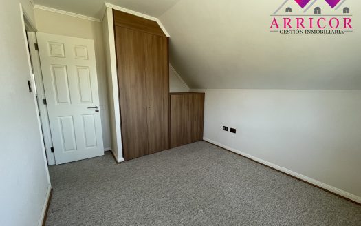 ARRIENDO AMPLIA CASA EN BRISA DEL SOL