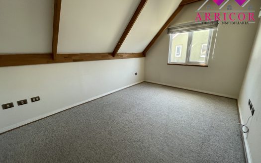 ARRIENDO AMPLIA CASA EN BRISA DEL SOL