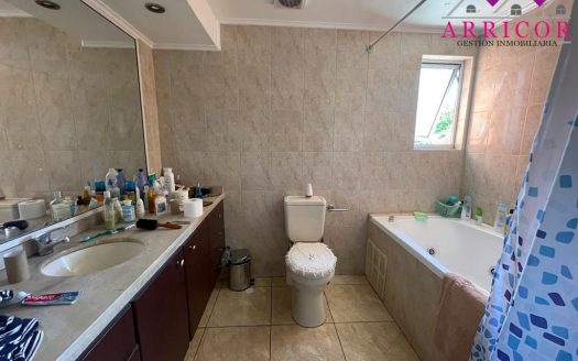 ARRIENDO AMPLIA Y COMODA CASA EN TALCAHUANO