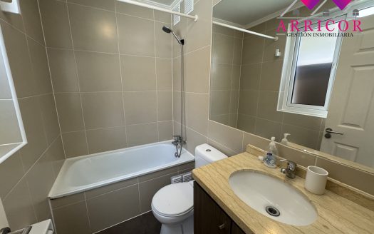 CASA EN CONDOMINIO EN BRISA DEL SOL