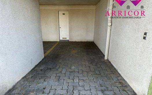 ARRIENDO DEPARTAMENTO DOS DORMITORIOS EN LOMAS DE SAN SEBASTIAN
