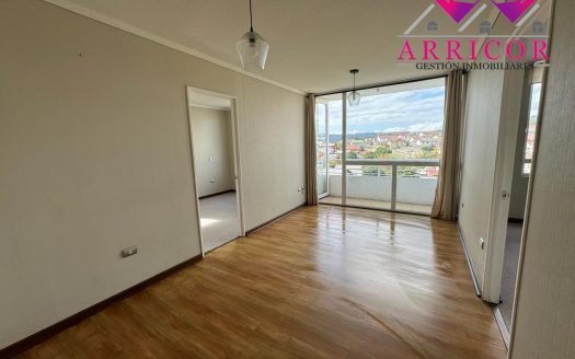 ARRIENDO DEPARTAMENTO DOS DORMITORIOS EN LOMAS DE SAN SEBASTIAN