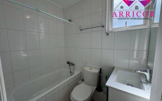 ARRIENDO DEPARTAMENTO DOS DORMITORIOS EN LOMAS DE SAN SEBASTIAN