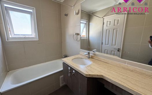 SE VENDE CASA EN BRISA DEL SOL SECTOR CASINO