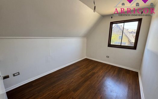 SE VENDE CASA EN BRISA DEL SOL, SECTOR CASINO