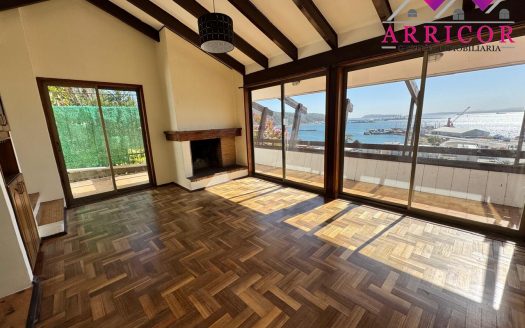 ARRIENDO AMPLIA Y COMODA CASA TALCAHUANO CENTRO