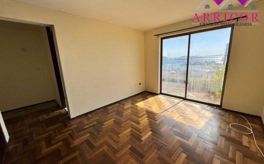 ARRIENDO AMPLIA Y COMODA CASA TALCAHUANO CENTRO