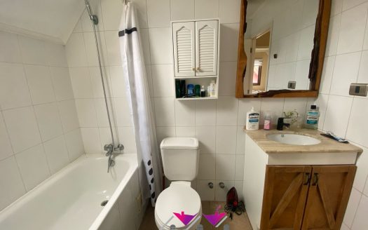 SE VENDE CASA EN BRISA DEL SOL, SECTOR CASINO