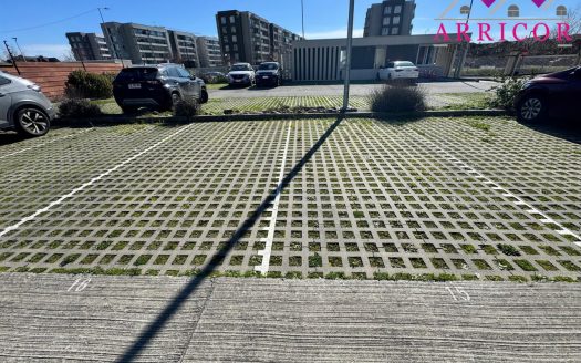 SE VENDE DEPARTAMENTO DE TRES DORMITORIOS EN BRISA DEL SOL