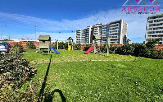SE VENDE DEPARTAMENTO DE TRES DORMITORIOS EN BRISA DEL SOL