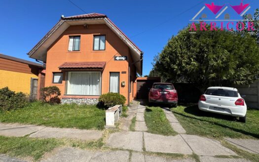 SE VENDE CASA EN BRISA DEL SOL, SECTOR CASINO