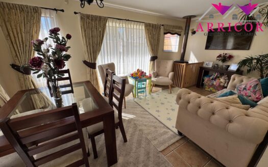 SE VENDE CASA EN BRISA DEL SOL, SECTOR CASINO
