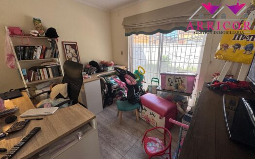 SE VENDE CASA EN BRISA DEL SOL, SECTOR CASINO